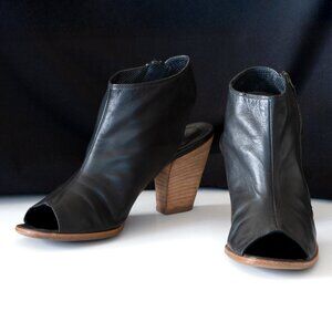 Paul Green Black Soft Leather Open Toe Shoes Made In Austria